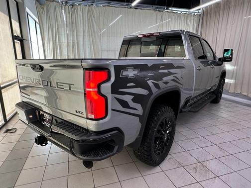 2025 Chevrolet Silverado 2500 LTZ