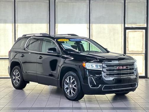 2023 GMC Acadia AWD SLT