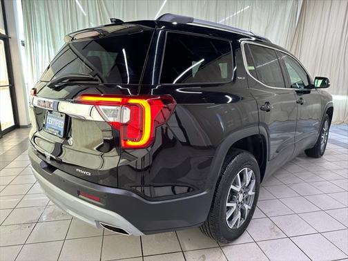 2023 GMC Acadia AWD SLT