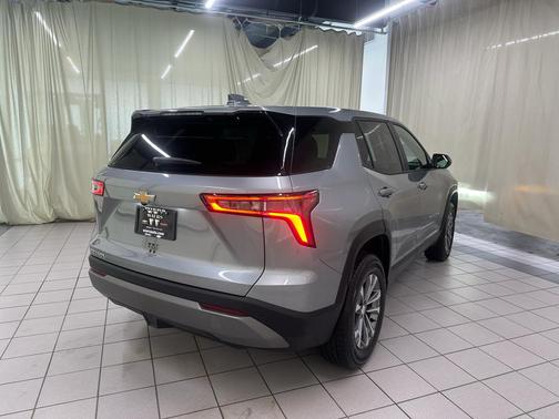 Sterling Gray Metallic 2026 Chevrolet Equinox 1LT