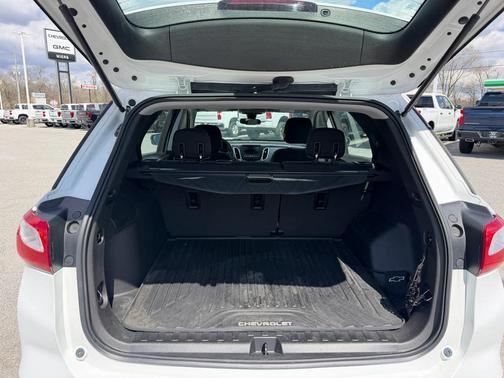 Summit White 2020 Chevrolet Equinox LS
