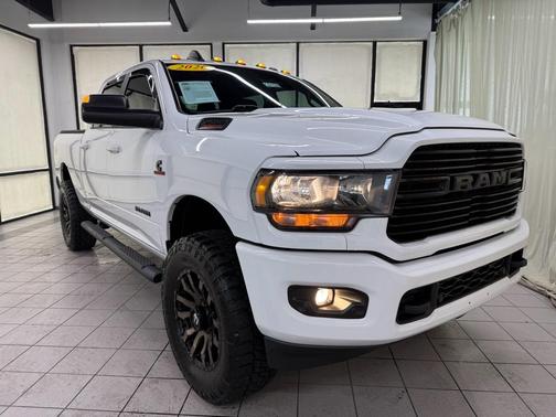Bright White Clearcoat 2020 RAM 2500 Big Horn Crew Cab 4x4 6'4' Box