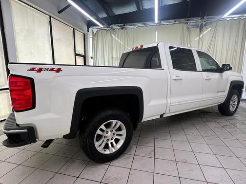Summit White 2018 Chevrolet Silverado 1500 1LT