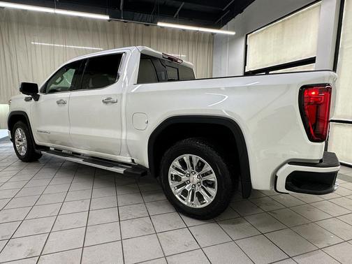White Frost Tricoat 2024 GMC Sierra 1500 Denali