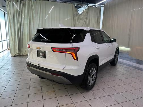 Summit White 2025 Chevrolet Equinox 1LT