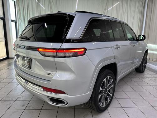 2023 Jeep Grand Cherokee 4xe Overland
