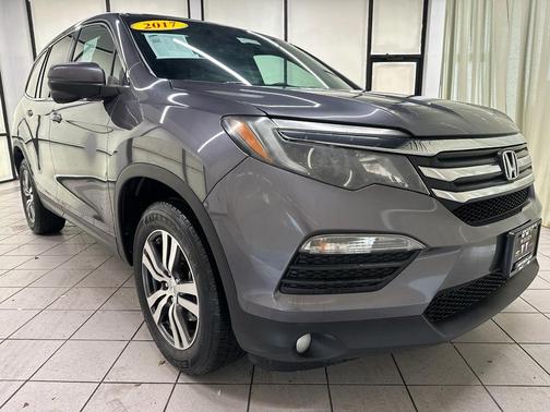 Modern Steel Metallic 2017 Honda Pilot EX-L