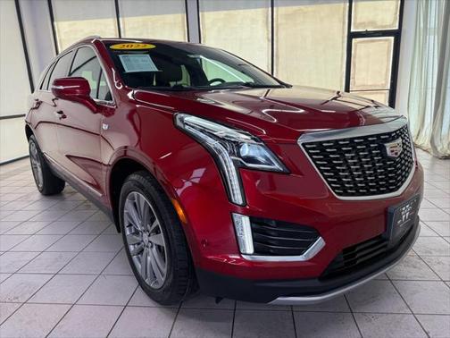 2022 Cadillac XT5 Premium Luxury