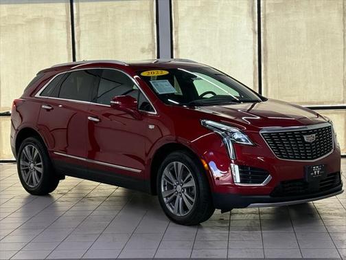 2022 Cadillac XT5 Premium Luxury