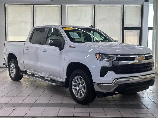 2025 Chevrolet Silverado 1500 LT