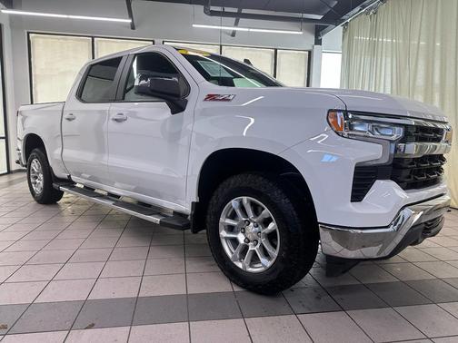 2025 Chevrolet Silverado 1500 LT