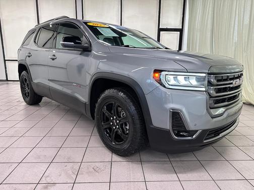 2023 GMC Acadia AWD AT4