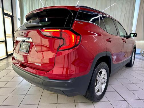 2020 GMC Terrain SLE