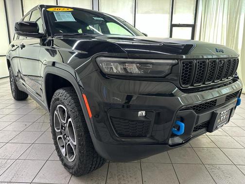 2023 Jeep Grand Cherokee 4xe Trailhawk