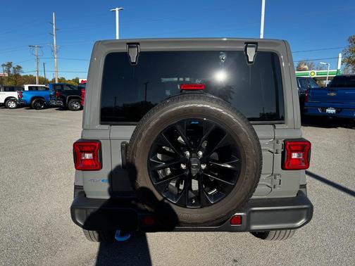 2023 Jeep Wrangler 4xe Sahara