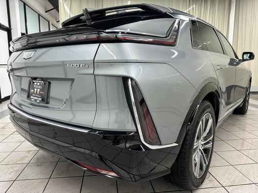 2024 Cadillac LYRIQ Luxury