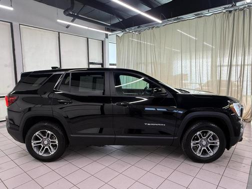 2025 GMC Terrain AWD Elevation