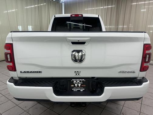 2024 RAM 2500 Laramie Crew Cab 4x4 6'4' Box