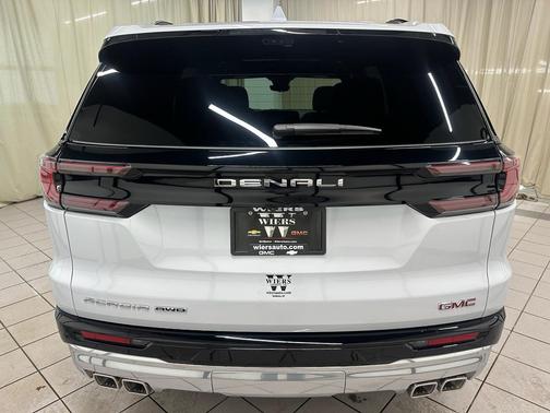 2026 GMC Acadia Denali