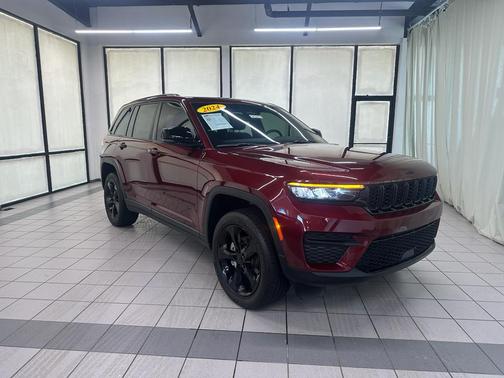 Velvet Red Pearlcoat 2024 Jeep Grand Cherokee Altitude