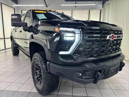 2024 Chevrolet Silverado 2500 4WD Crew Cab Standard Bed ZR2