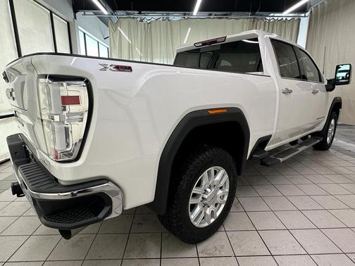 2023 GMC Sierra 3500 SLT
