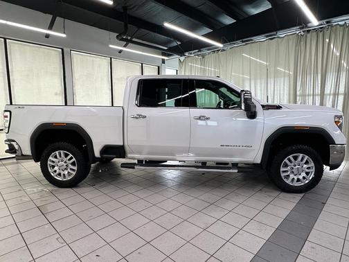 2023 GMC Sierra 3500 SLT