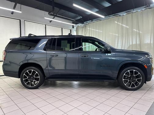 2021 Chevrolet Suburban RST