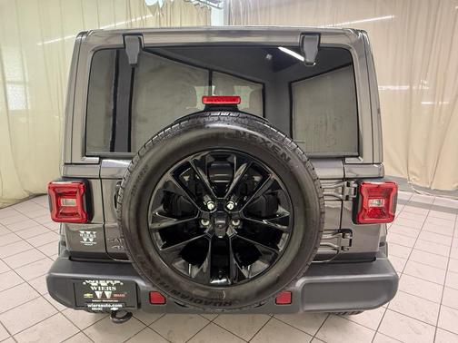 2025 Jeep Wrangler 4xe Sahara