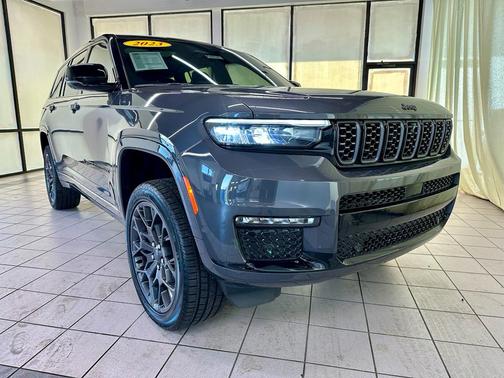 2023 Jeep Grand Cherokee L Summit