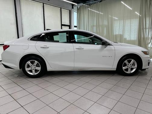 Summit White 2023 Chevrolet Malibu 1LS