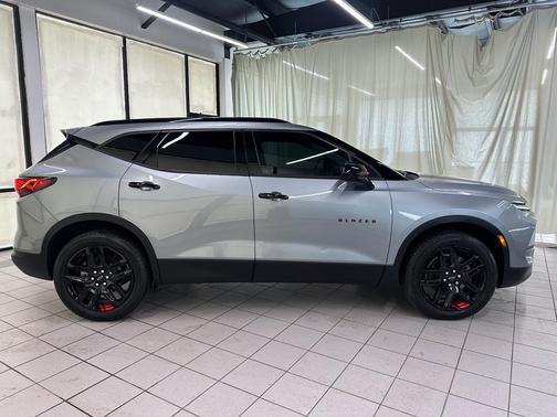 Sterling Gray Metallic 2024 Chevrolet Blazer 2LT