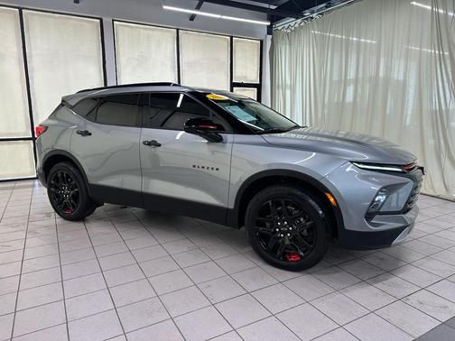 Sterling Gray Metallic 2024 Chevrolet Blazer 2LT