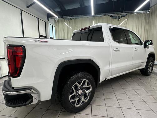 Summit White 2026 GMC Sierra 1500 SLE