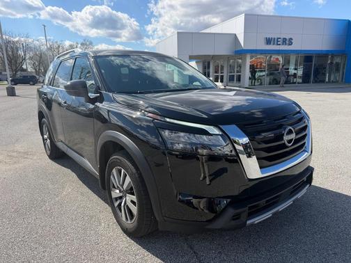 2025 Nissan Pathfinder SL 4WD