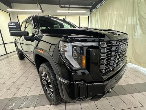 Onyx Black 2026 GMC Sierra 2500 Denali Ultimate