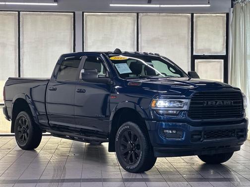 Patriot Blue Pearlcoat 2022 RAM 2500 Laramie Crew Cab 4x4 6'4' Box