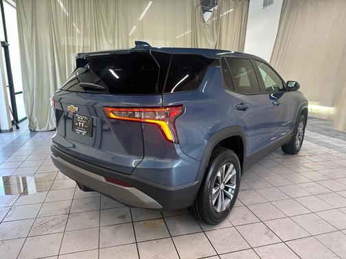 Lakeshore Blue Metallic 2027 Chevrolet Equinox 1LT