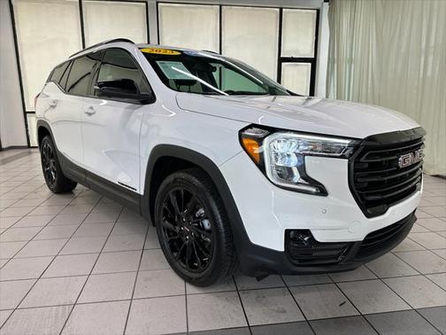 2023 GMC Terrain SLT