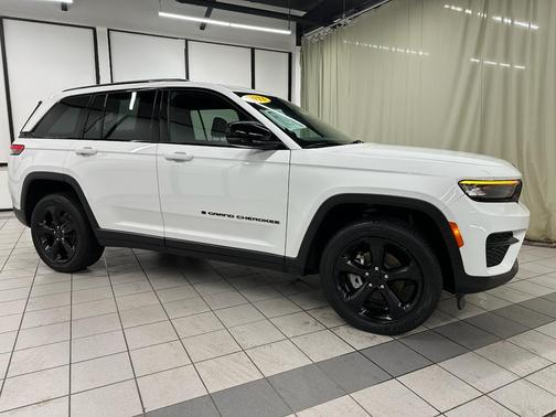 2023 Jeep Grand Cherokee Altitude