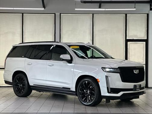 2023 Cadillac Escalade Sport