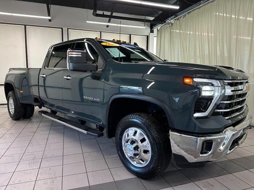 2025 Chevrolet Silverado 3500 LTZ