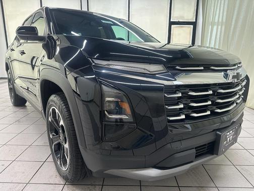 Mosaic Black Metallic 2026 Chevrolet Equinox 1LT