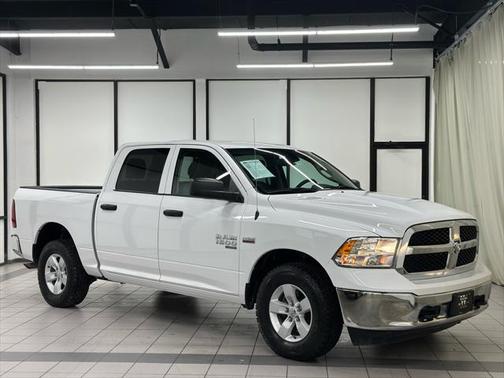 2023 RAM 1500 Classic SLT