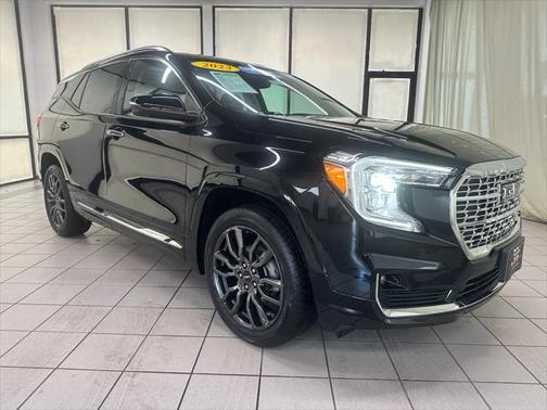 2023 GMC Terrain Denali