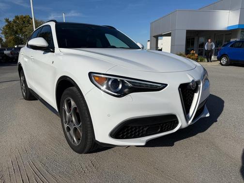 2022 Alfa Romeo Stelvio Ti