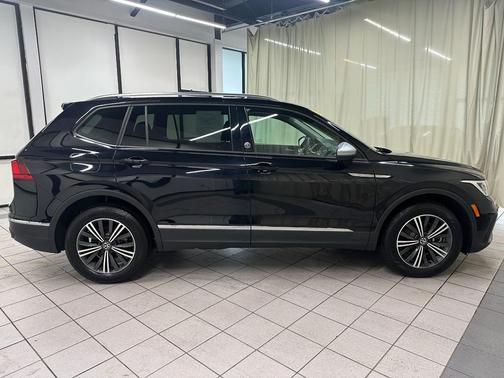 2024 Volkswagen Tiguan 2.0T Wolfsburg Edition