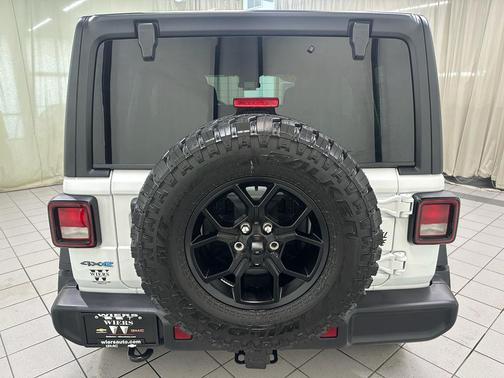 2025 Jeep Wrangler 4xe Willys