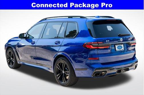 2023 BMW X7 M60i