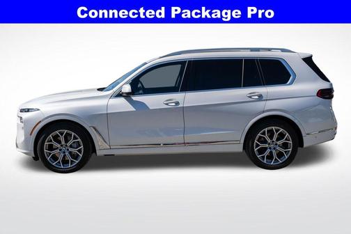 Mineral White Metallic 2024 BMW X7 xDrive40i